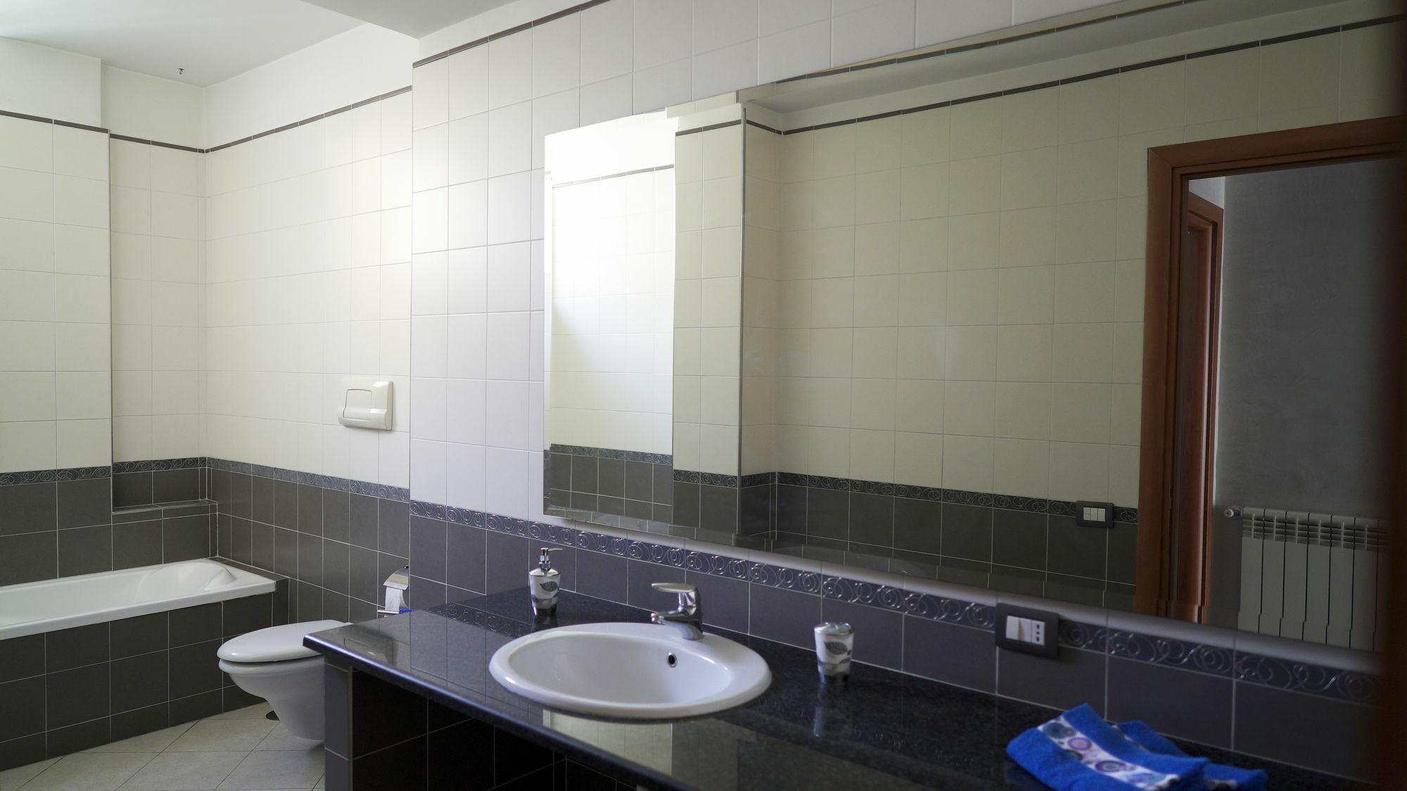 Welcome Inn Napoli Bagian luar foto