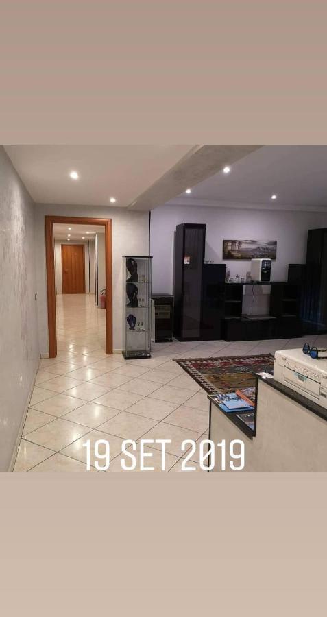 Welcome Inn Napoli Bagian luar foto
